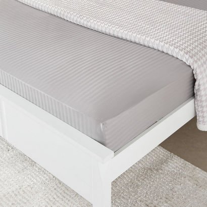 Hamilton Satin Stripe Super King Fitted Sheet - 20...