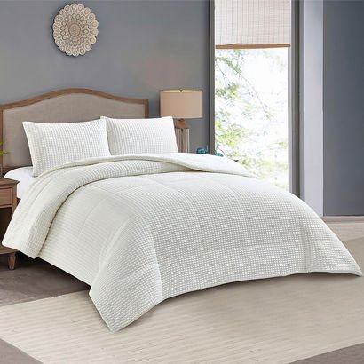 Bern Milo 3-Piece Embossed Flannel King Comforter ...