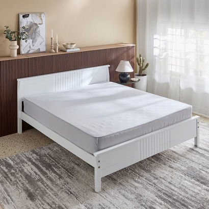Derby Solid Microfiber Queen Fitted Sheet - 150x20...