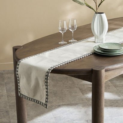 NoirClay Printed Flange Table Runner - 33x180 cm