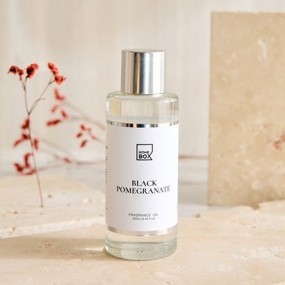 Nina Allure Pomegranate Noir Fragrance Oil in Glas...