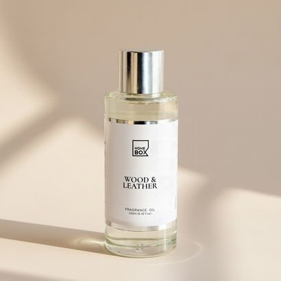 Nina Allure Oudh Tobacco Fragrance Oil in Glass Bo...
