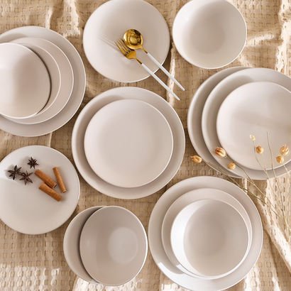 Elegenza 18-Piece Dinner Set - Serves 6