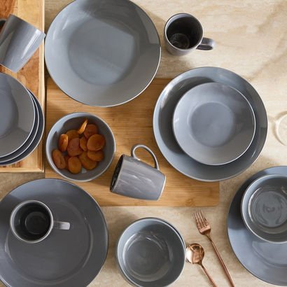 Elegenza Glossy 16-Piece Dinner Set - Serves 4
