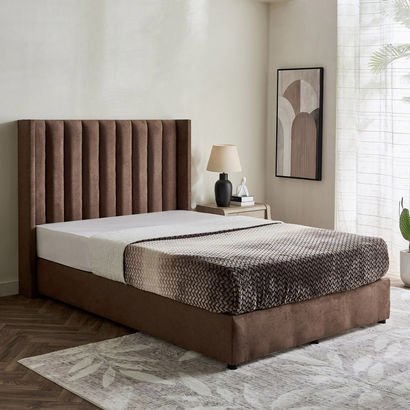Curvy Clark Upholstered Queen Bed - 140x200 cm