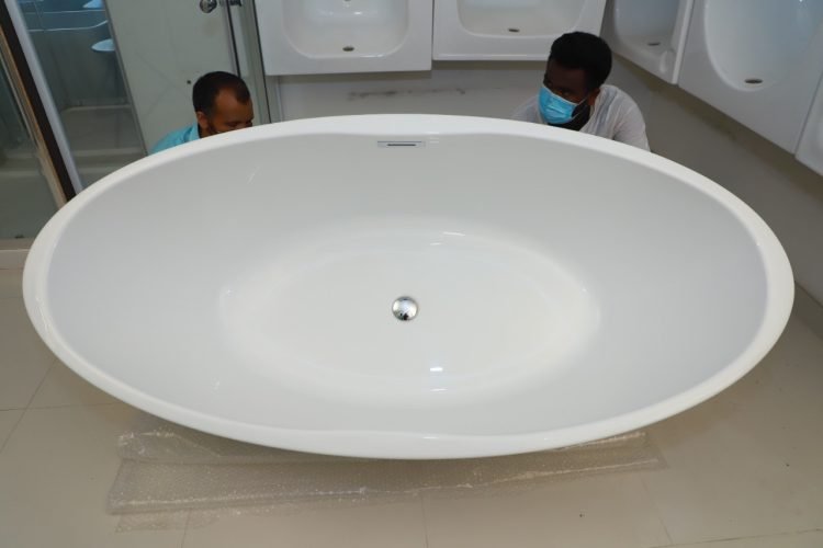 Helen freestanding acrylic bathtub 170×76 - Image 2