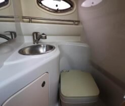 Alternative view of SEA RAY 240 Sundancer 2008