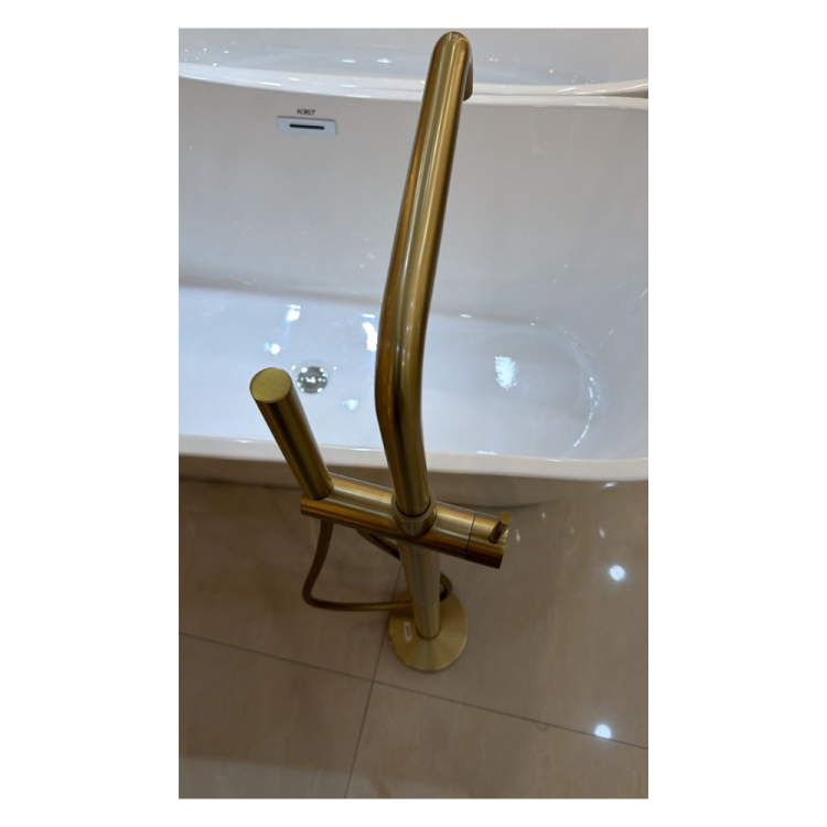 Gold freestanding bathtub mixer 110cm - Image 2