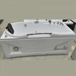 Jacuzzi size 170x82x70cm Dubai