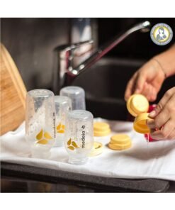 Medela 2 Pieces Breastmilk Bottles 250 Ml - Safe And Bpa - Free, Accurate Measurement Markings And Compatible With Medela Breast Pumps - Image 4