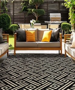 Uptyia 160x230cm Outdoor Rugs, Non - Slip Foldable Washable Area Rugs Non Shedding Accent Rugs，Waterproof Outdoor Plastic Straw Rug for Patio, Reversible Out Door Carpet for Camping, Deck, Area Carpet Balcony, Porch, Backyard, Living Bedroom Office Dining Room，Black